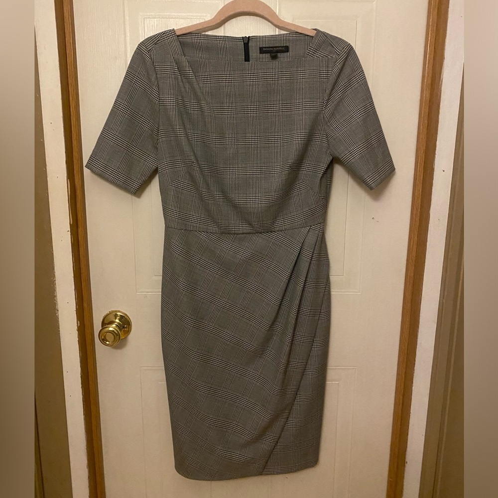 Banana Republic Gray Checkered Midi Sheath Dress Work/Office